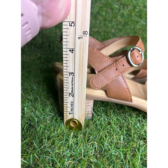 Dansko Tansy Luggage Tan Multi-Strap Sandal 39/8.5-9 - Picture 7 of 11